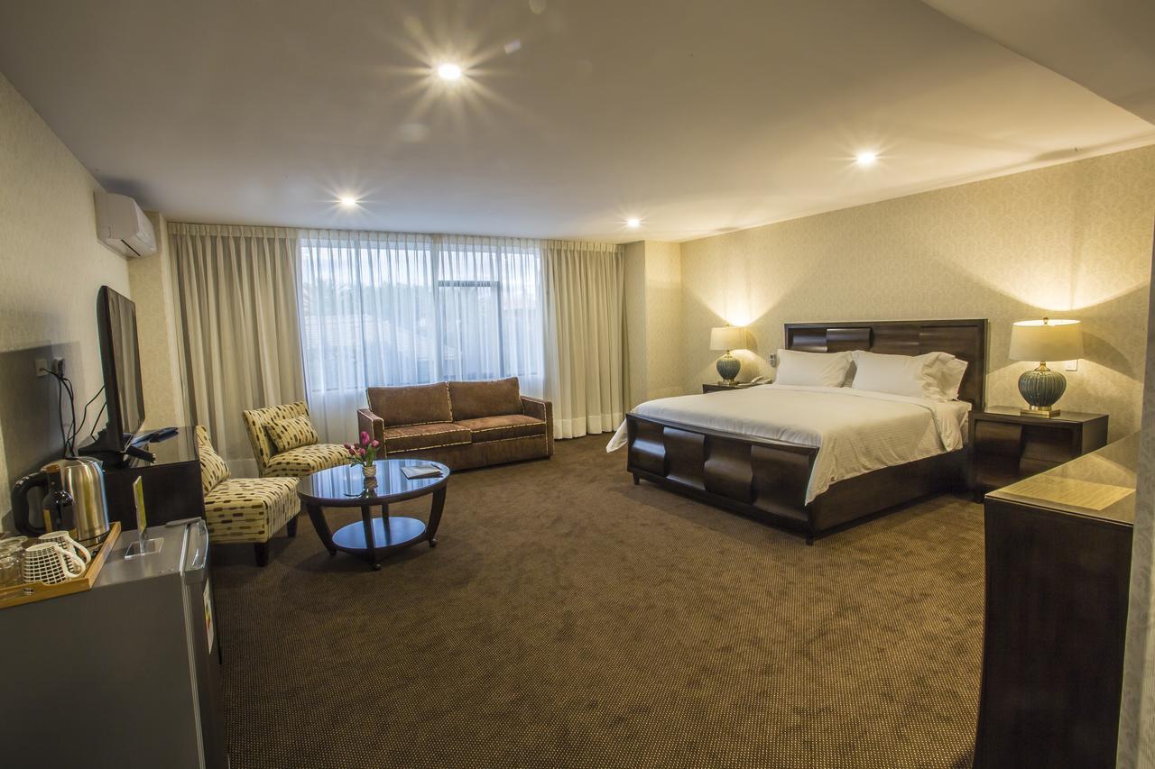 Roles Hotel ซูเกร ภายนอก รูปภาพ