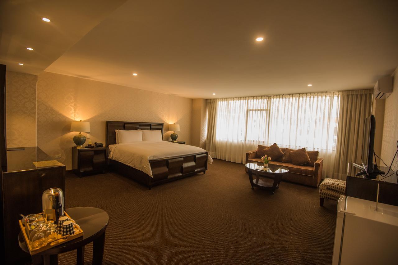 Roles Hotel ซูเกร ภายนอก รูปภาพ