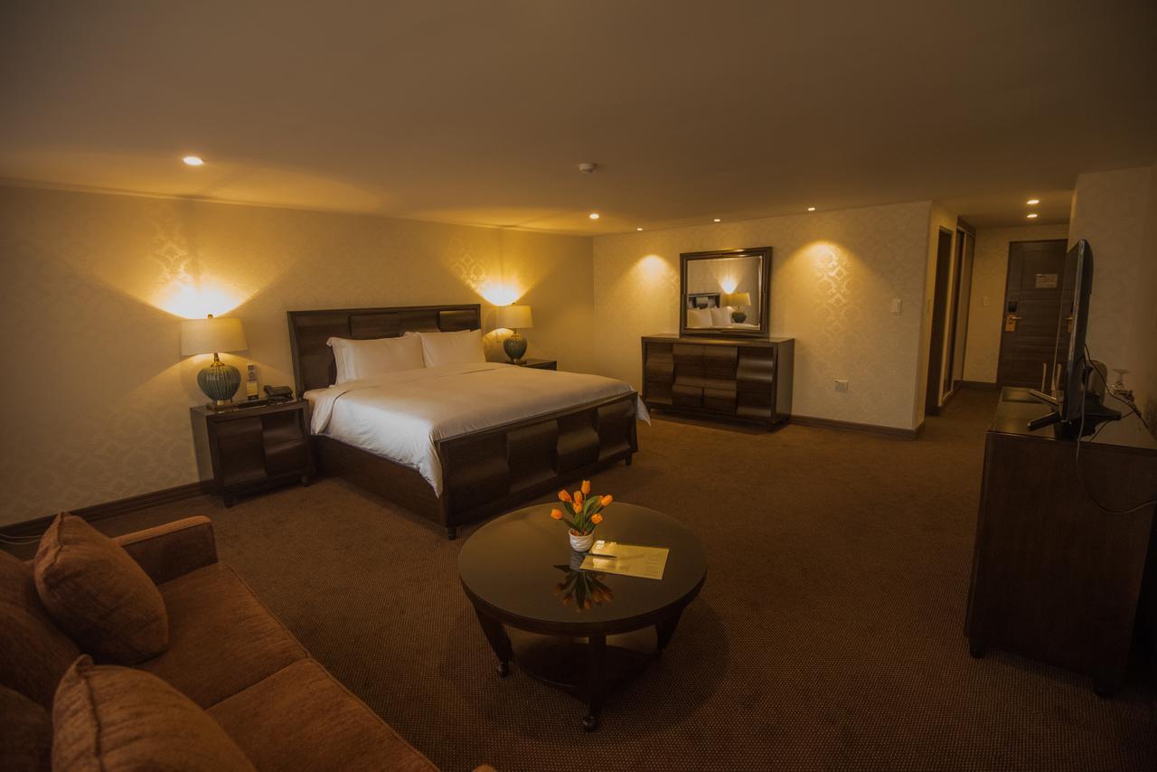 Roles Hotel ซูเกร ภายนอก รูปภาพ