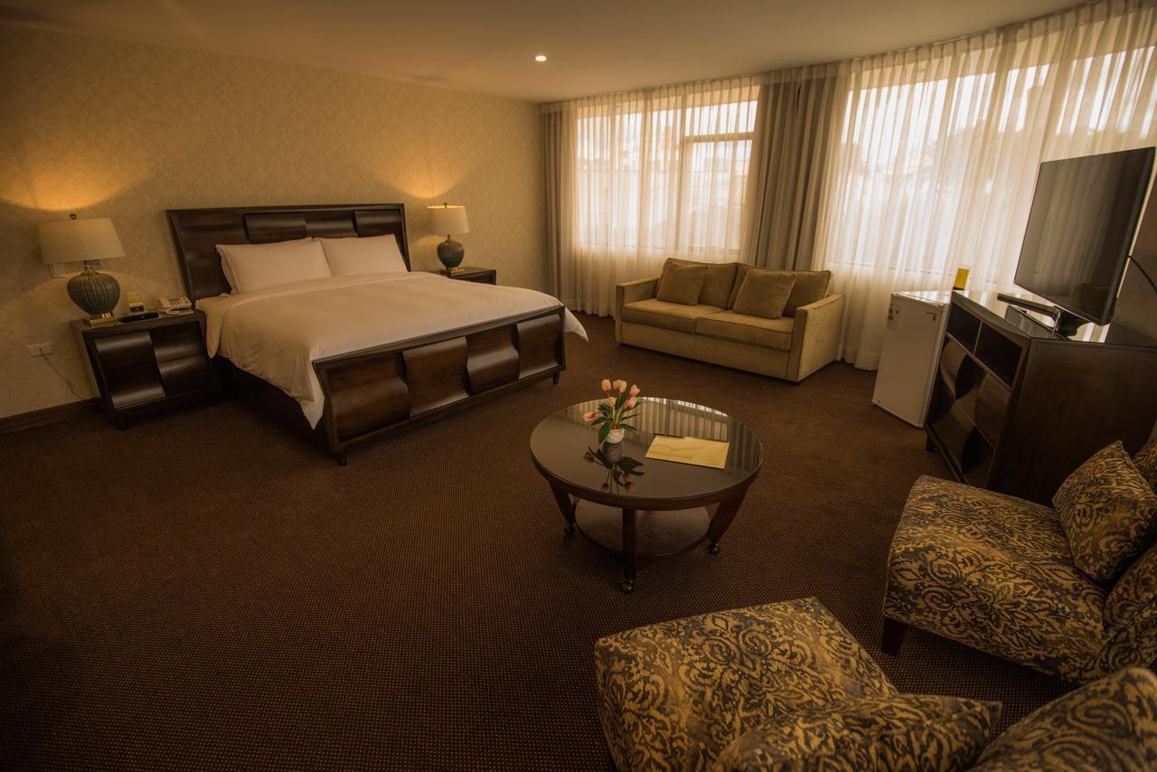 Roles Hotel ซูเกร ภายนอก รูปภาพ