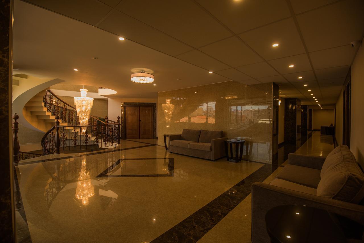 Roles Hotel ซูเกร ภายนอก รูปภาพ