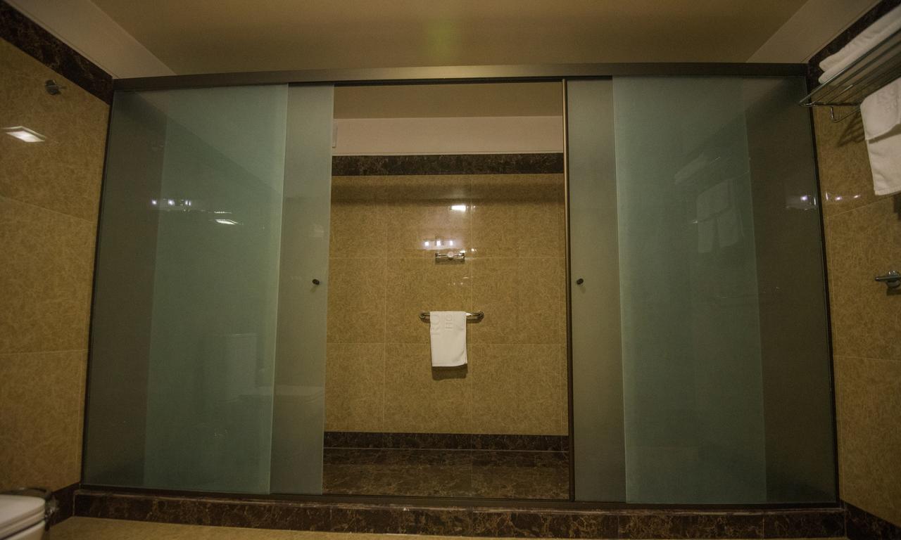 Roles Hotel ซูเกร ภายนอก รูปภาพ