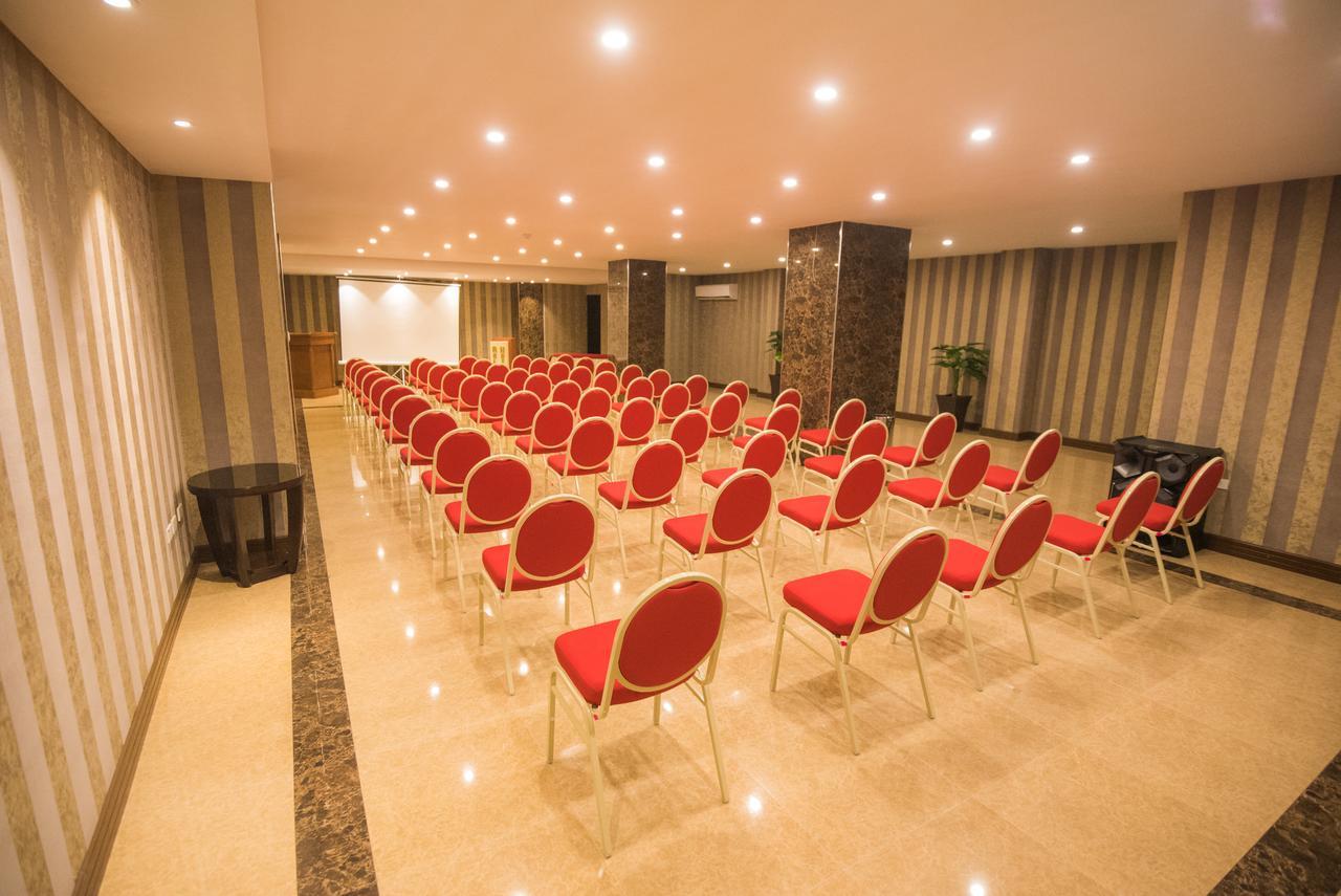 Roles Hotel ซูเกร ภายนอก รูปภาพ