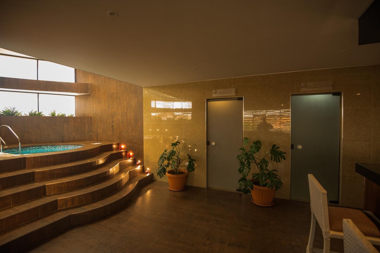 Roles Hotel ซูเกร ภายนอก รูปภาพ