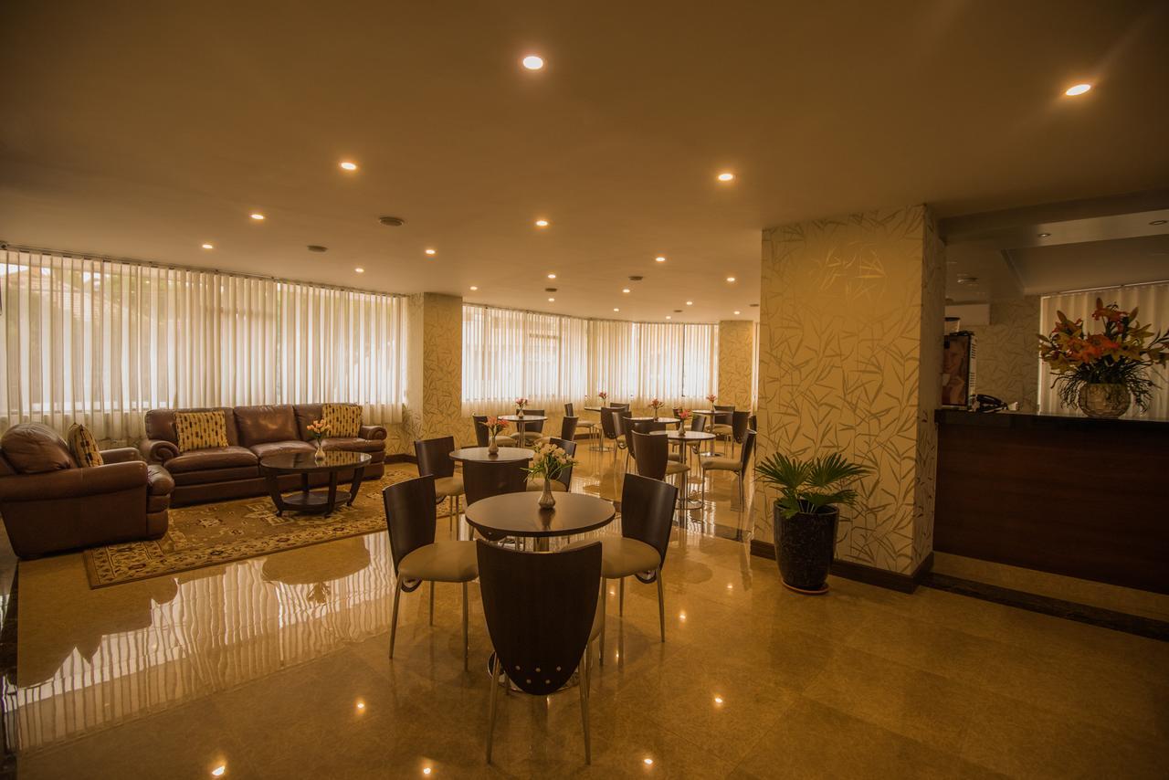 Roles Hotel ซูเกร ภายนอก รูปภาพ